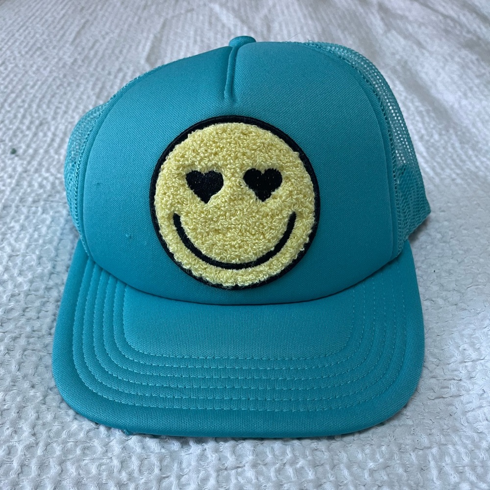 Teddy Smiley Trucket Hat